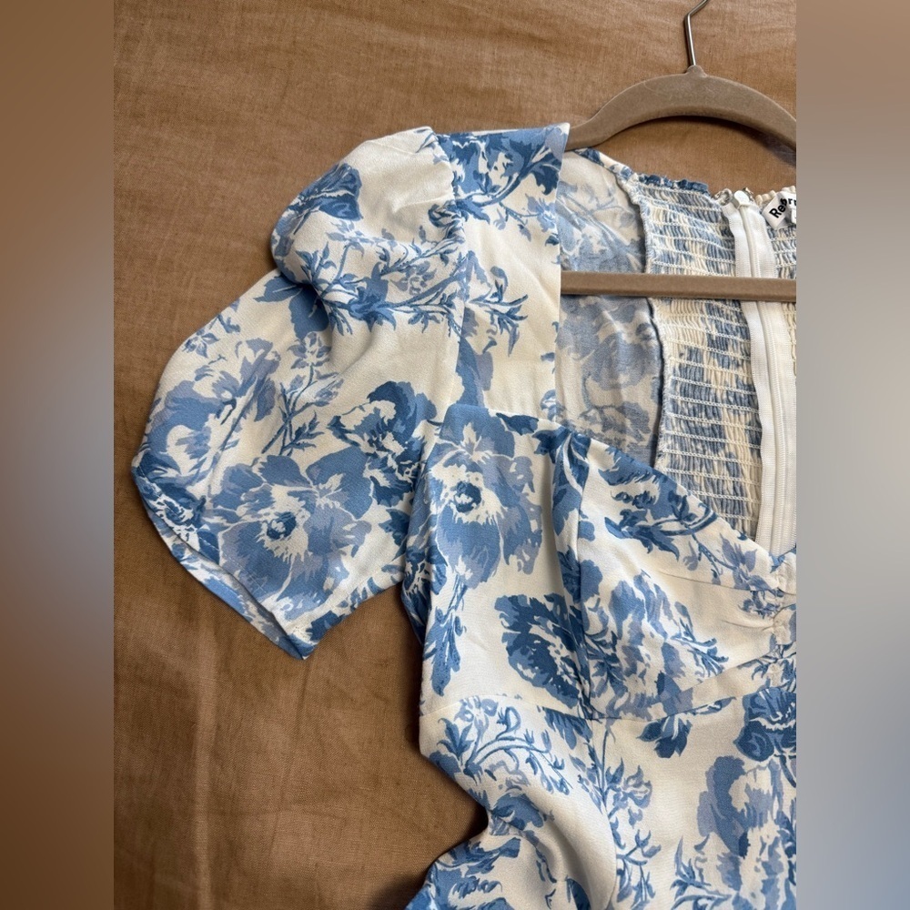 NEW Reformation Floral Blue and White mini Dress sweetheart neckline - Picture 10 of 13